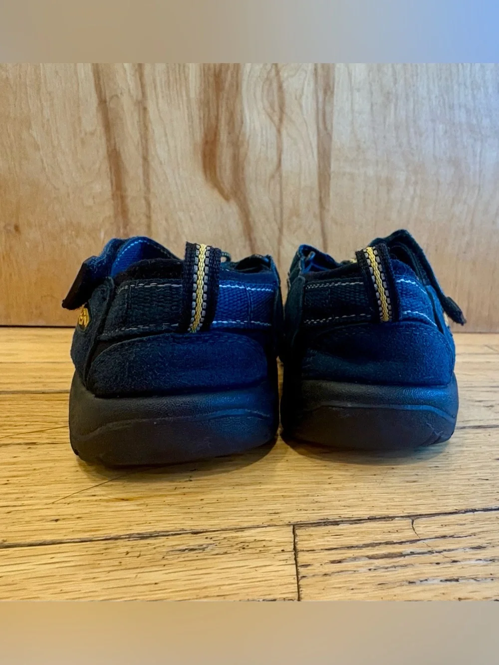 Keen durable navy